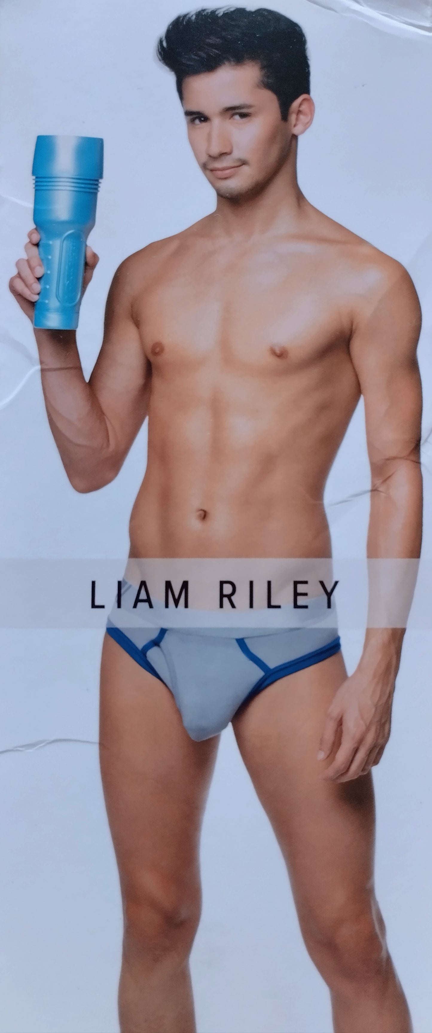 Mastubador manual anal. Liam Riley