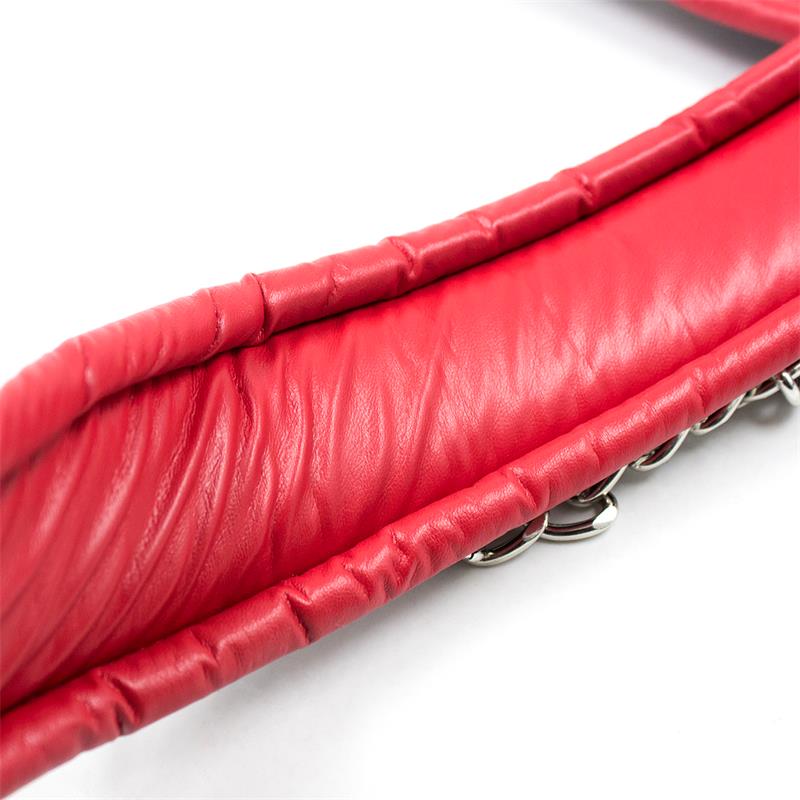 COLLAR CON CORREA DE METAL BDSM E INTERIOR ACOLCHADO NEGRO/ROJO